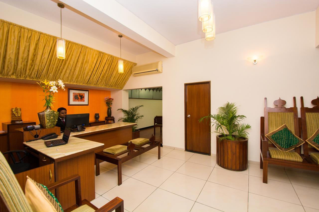 Mayflower Hayz Boutique Bangalore Bagian luar foto