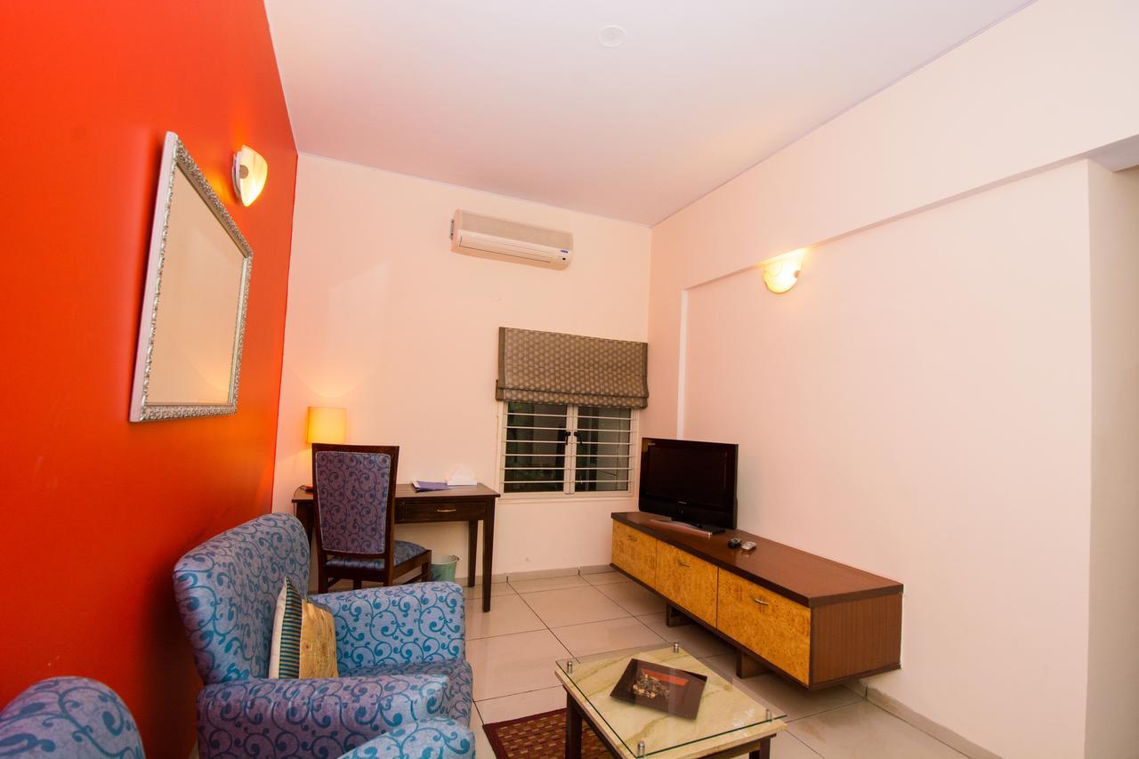 Mayflower Hayz Boutique Bangalore Bagian luar foto