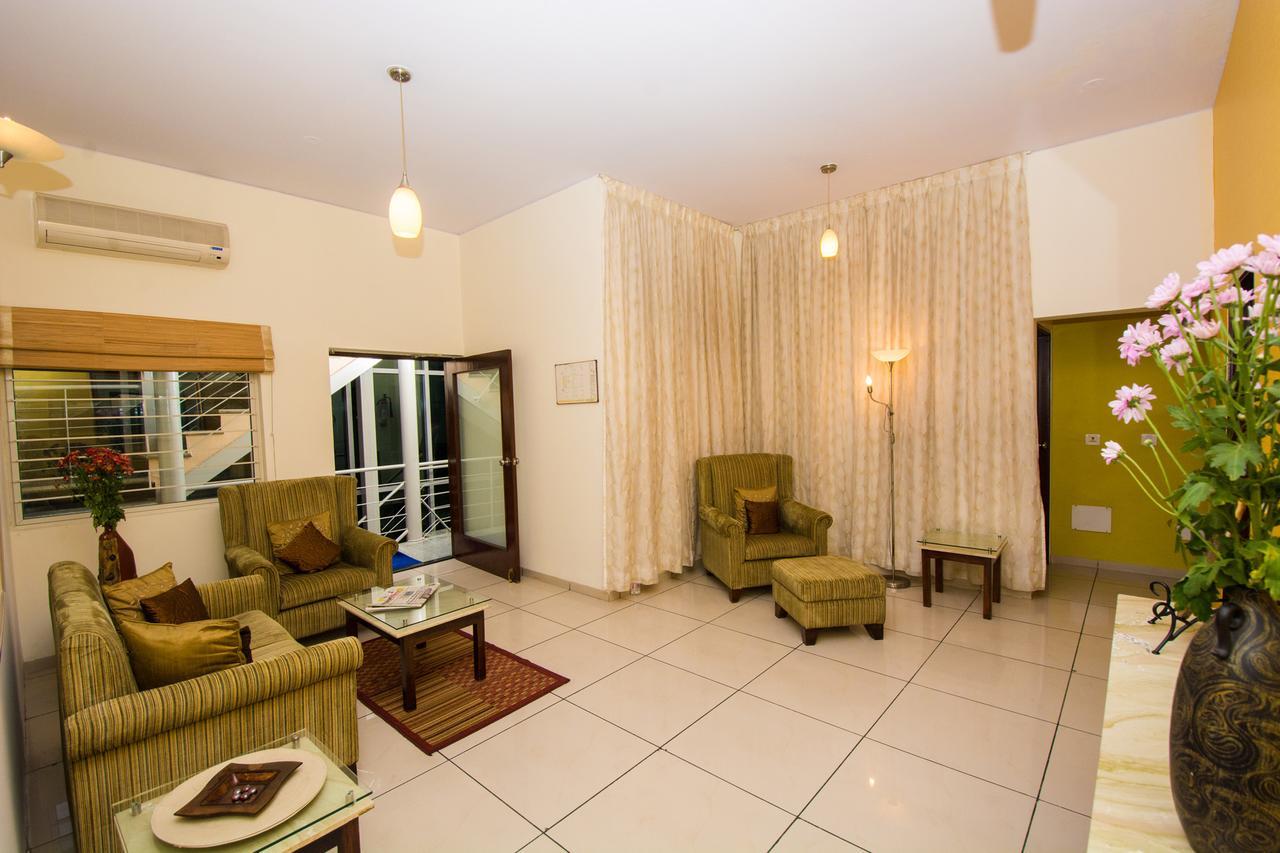 Mayflower Hayz Boutique Bangalore Bagian luar foto